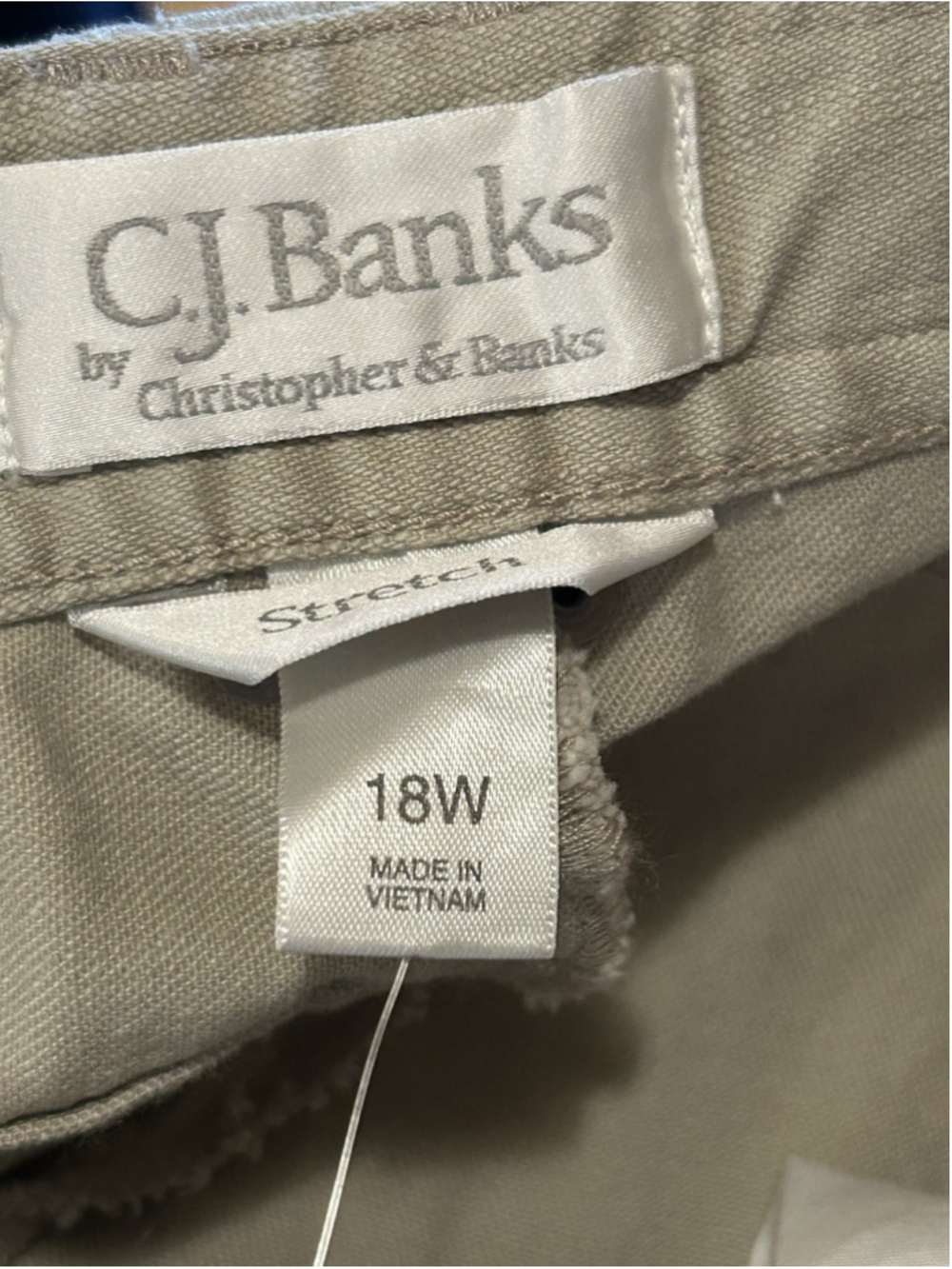 CJ Banks Comfort Stretch Khaki Capri Pants Cargo Pocket Rivets NWT 18W Plus - Picture 9 of 10